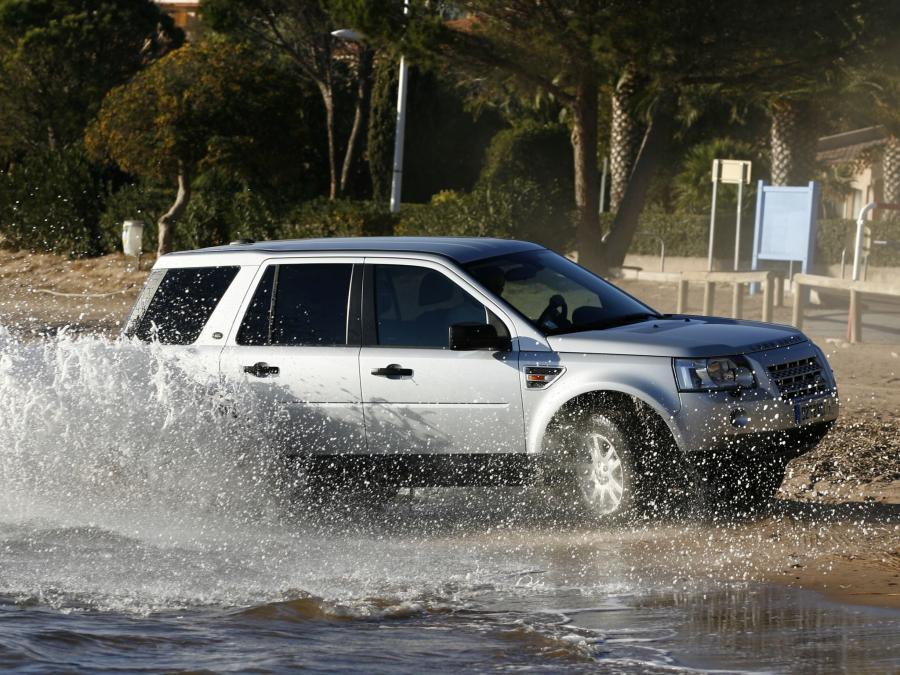  Land Rover Freelander 2 TD4e 2009 года  (фото 14 из 16)
